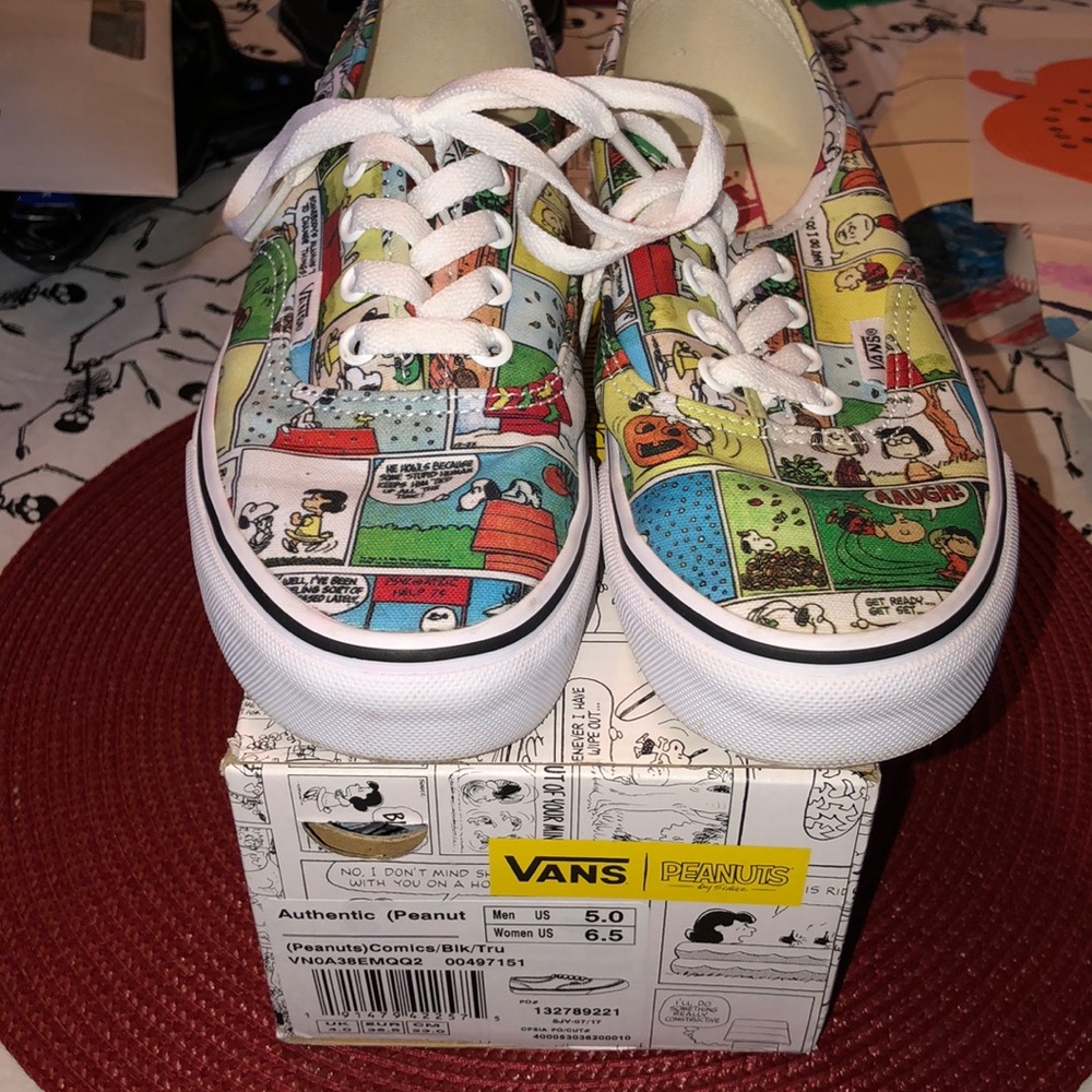 Vans authentic style peanuts collectors edition